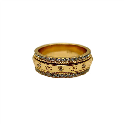 Gold Aum/om ring 